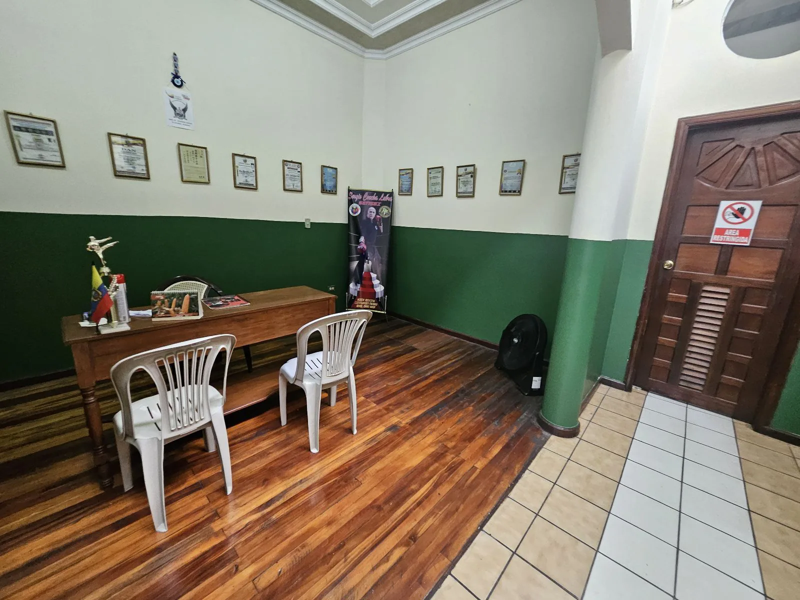 Propiedad rentera en venta en centro de Guayaquil AnaA