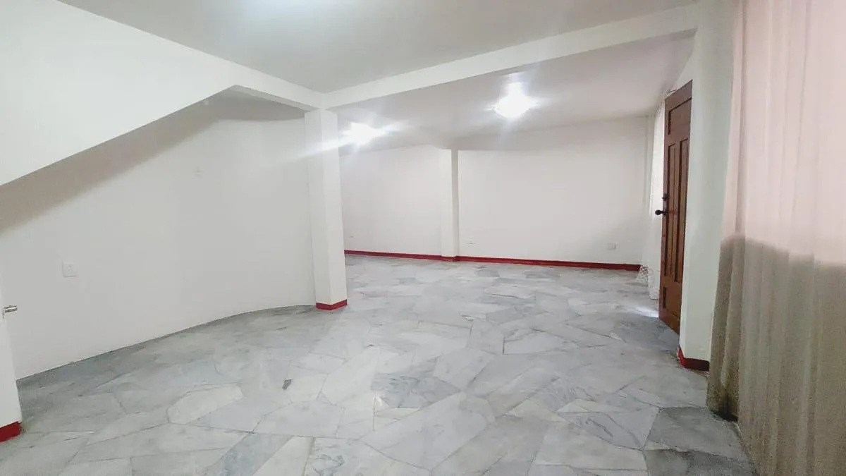 Casa en Venta Urdesa Central avenida Las Monjas y El Salado Norte de Guayaquil GraC