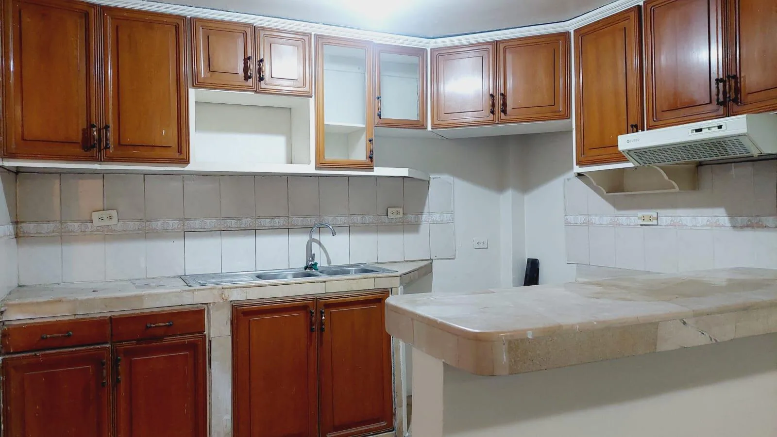 Casa en Venta Urdesa Central avenida Las Monjas y El Salado Norte de Guayaquil GraC