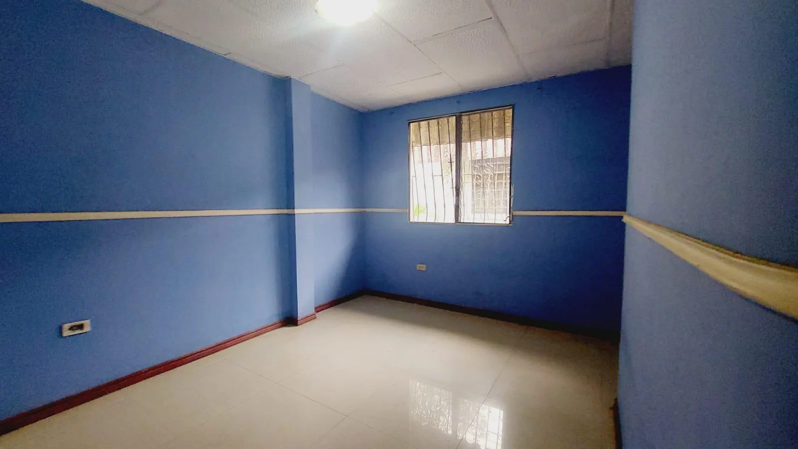 Casa en Venta Urdesa Central avenida Las Monjas y El Salado Norte de Guayaquil GraC