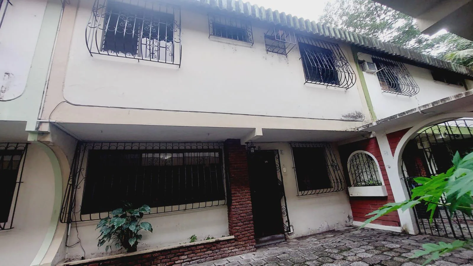Casa en Venta Urdesa Central avenida Las Monjas y El Salado Norte de Guayaquil GraC