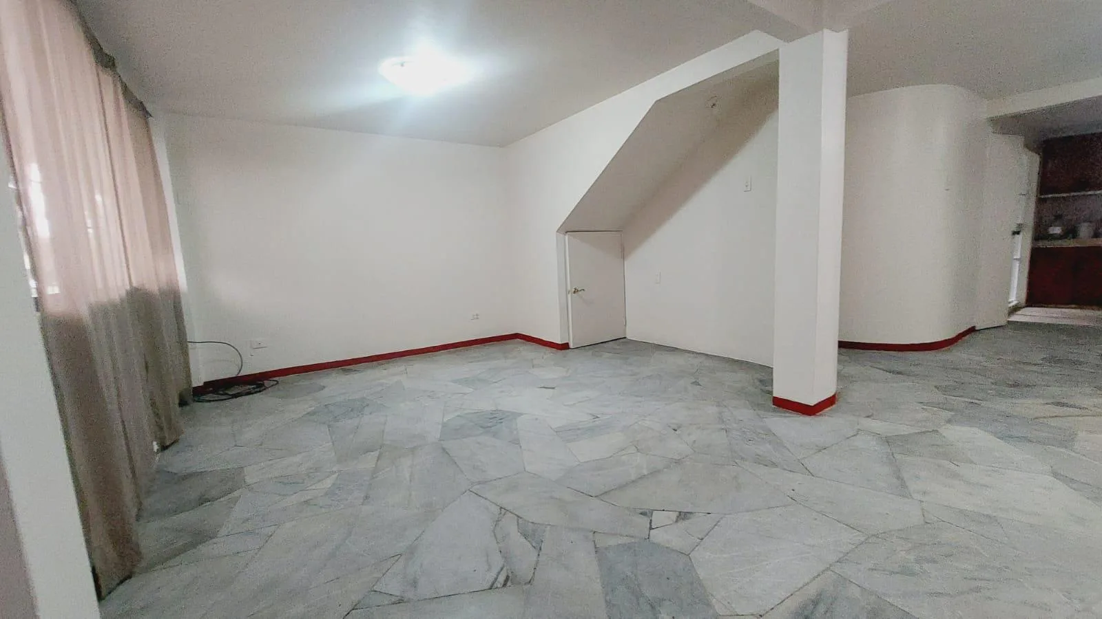 Casa en Venta Urdesa Central avenida Las Monjas y El Salado Norte de Guayaquil GraC