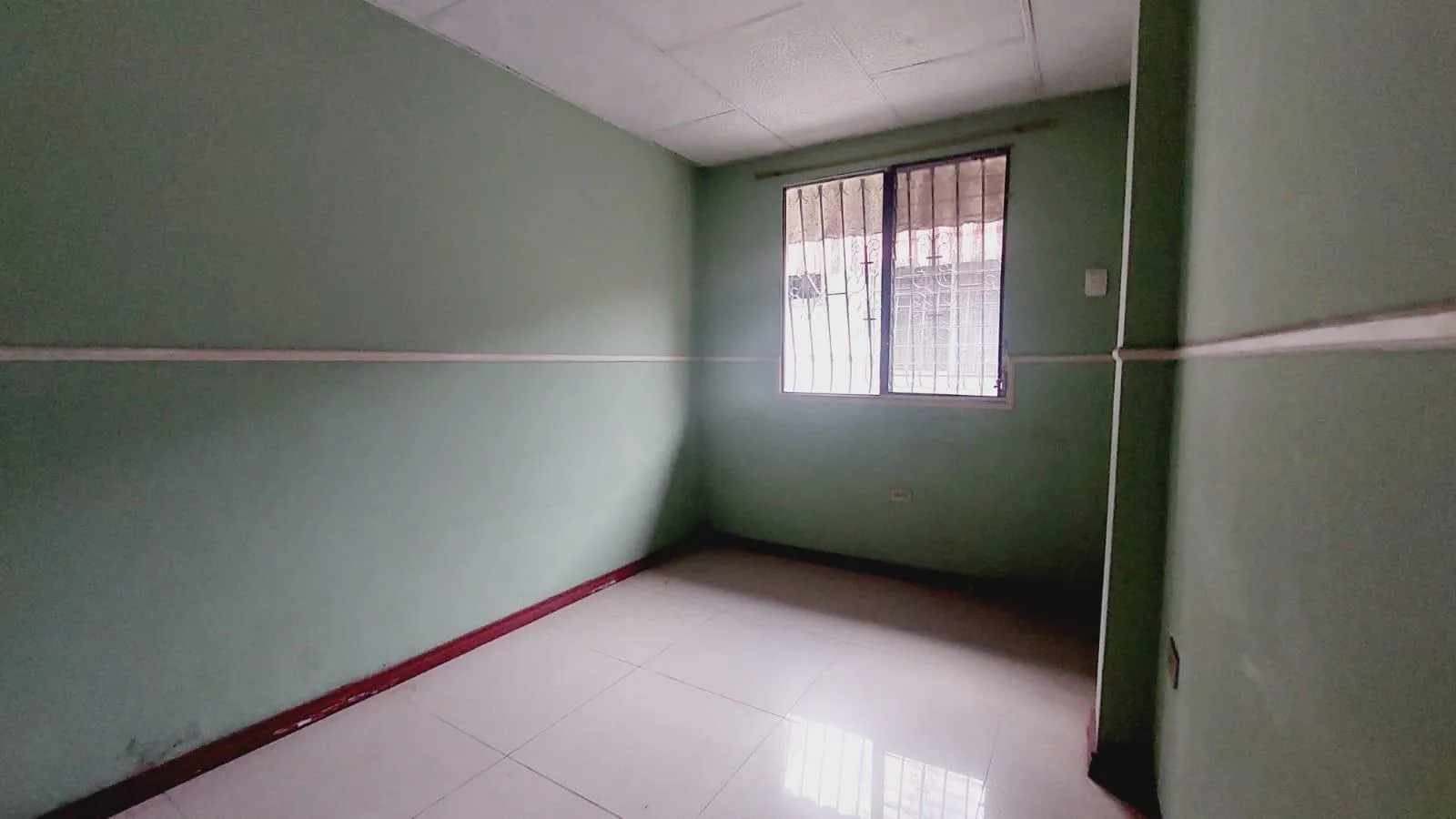 Casa en Venta Urdesa Central avenida Las Monjas y El Salado Norte de Guayaquil GraC