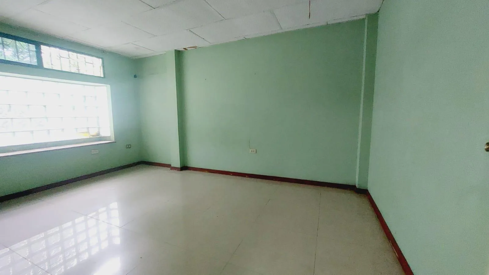 Casa en Venta Urdesa Central avenida Las Monjas y El Salado Norte de Guayaquil GraC