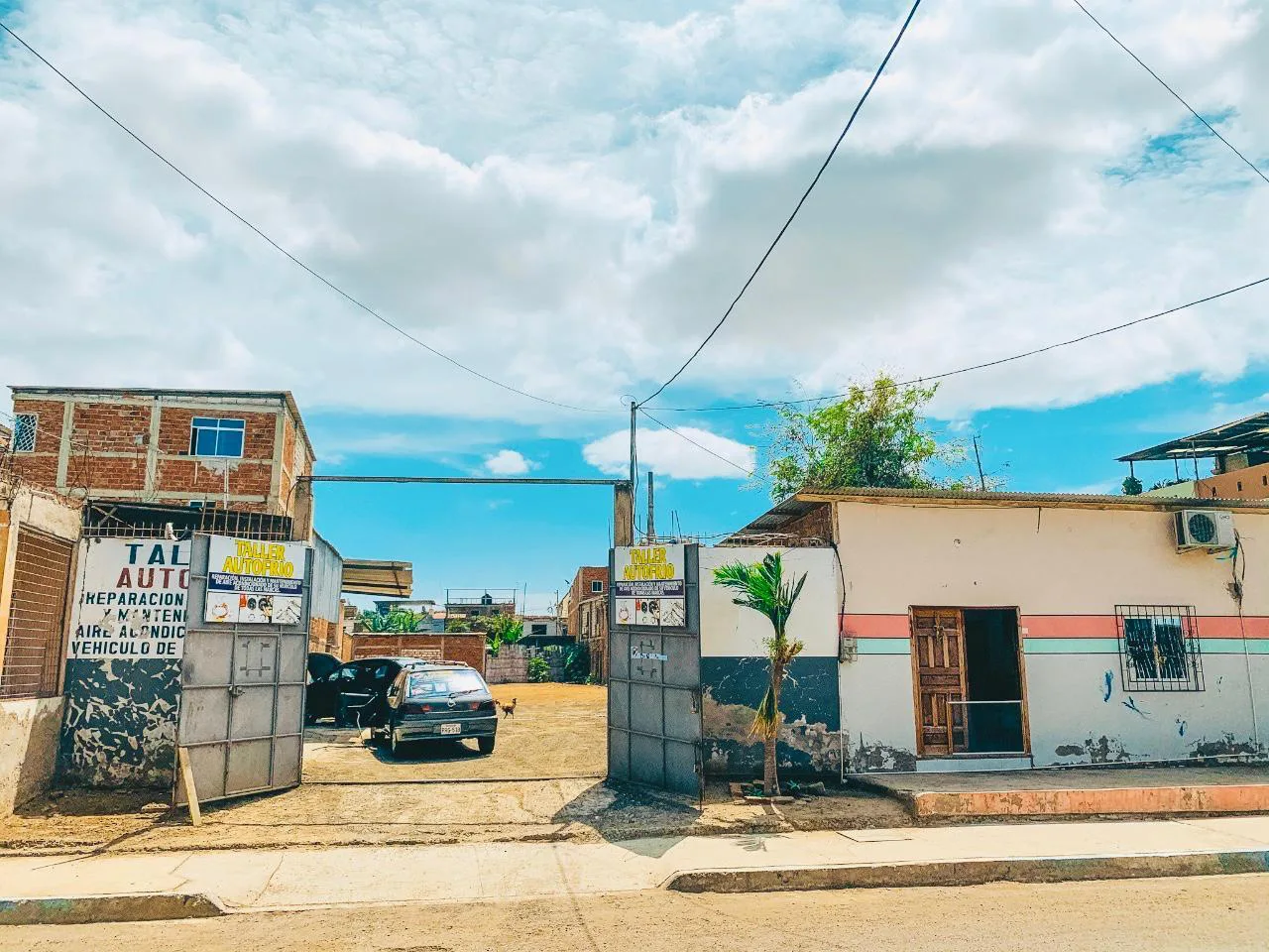Venta de terreno con casa en Manta VanC