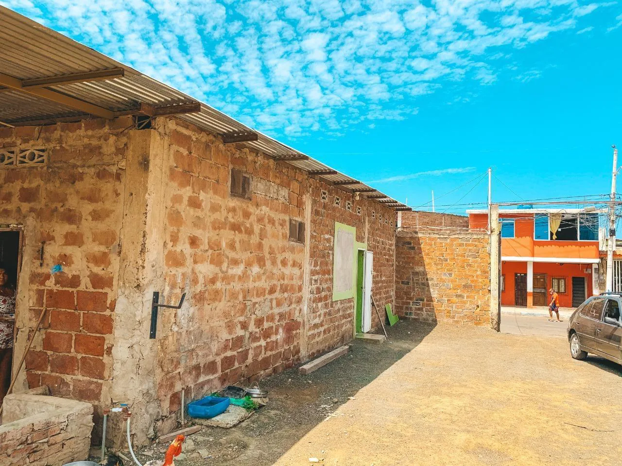 Venta de terreno con casa en Manta VanC