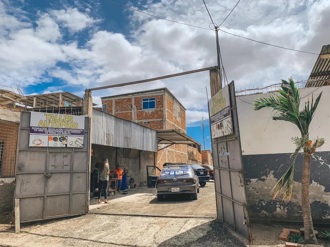 Venta de terreno con casa en Manta VanC