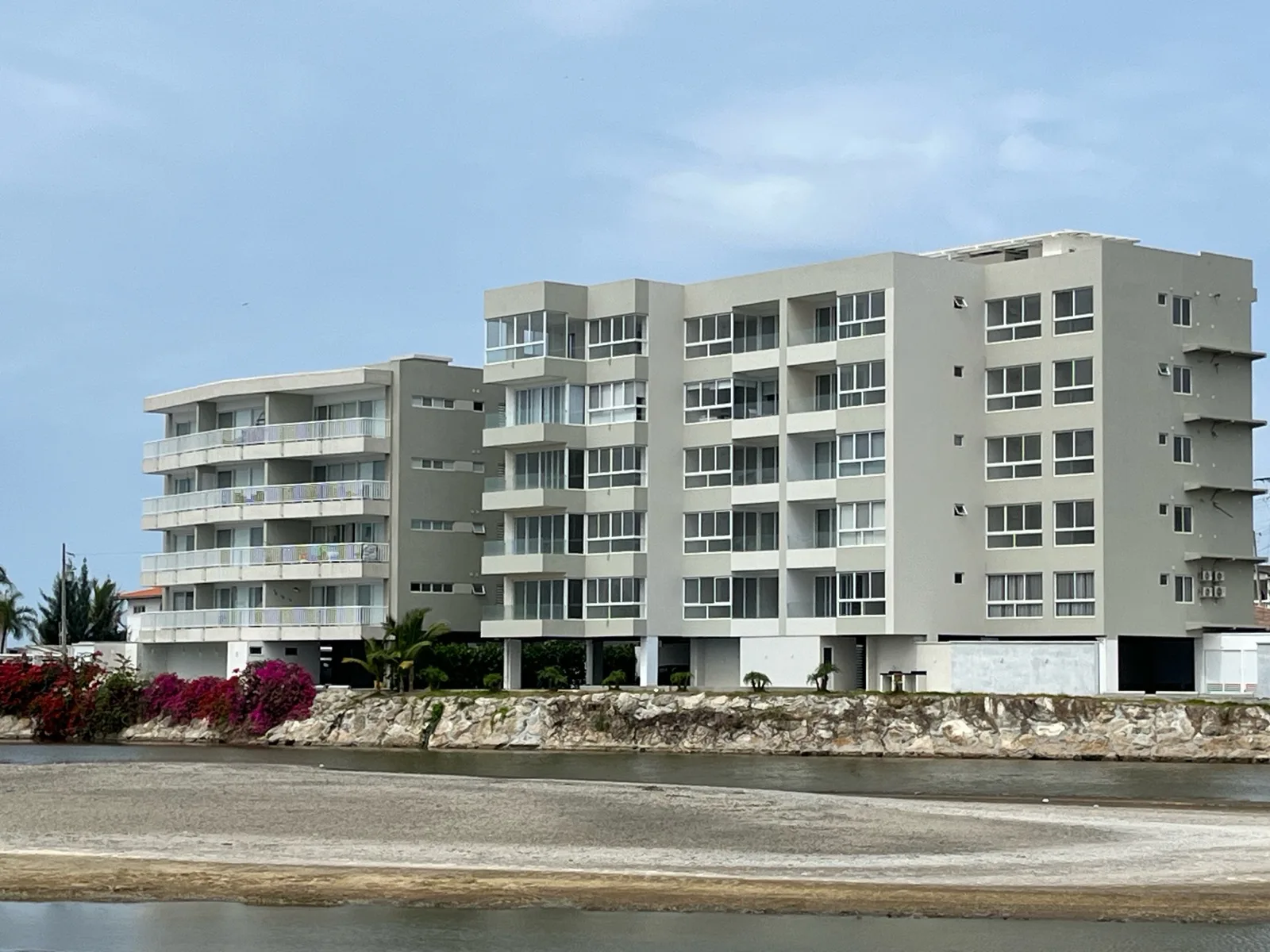 Departamento en venta en Punta Blanca Entrada 1 Ruta del Spondylus VanRo