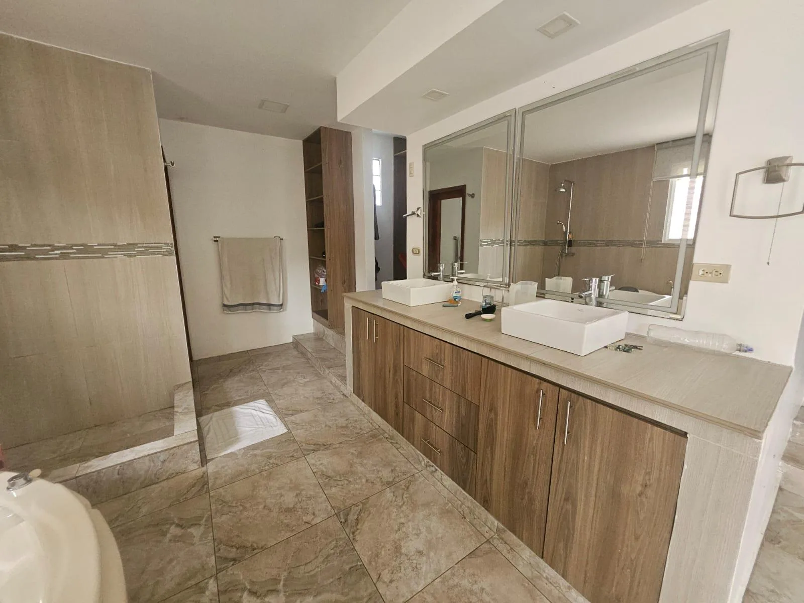Se vende casa en Lago Capeira AnaA
