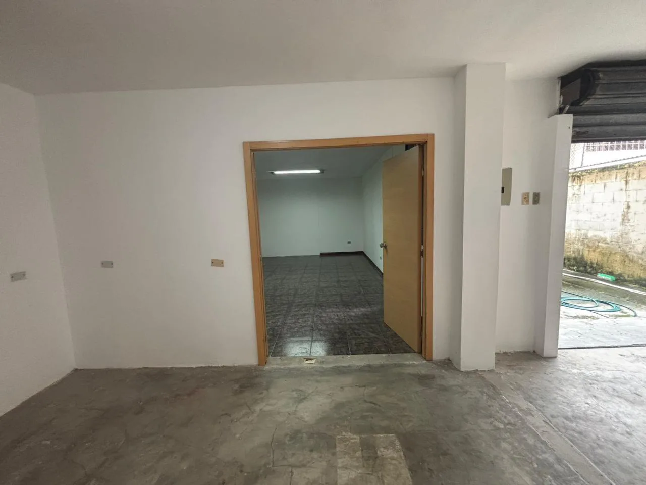 Bodega con Oficina en Alquiler, Ciudadela La Fae, AyS