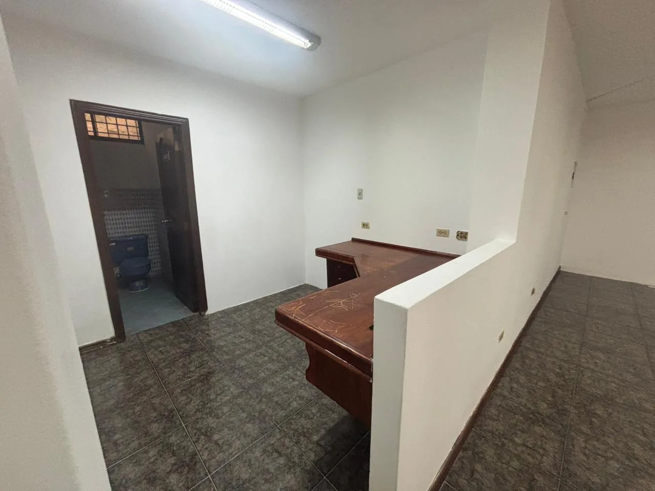 Bodega con Oficina en Alquiler, Ciudadela La Fae, AyS