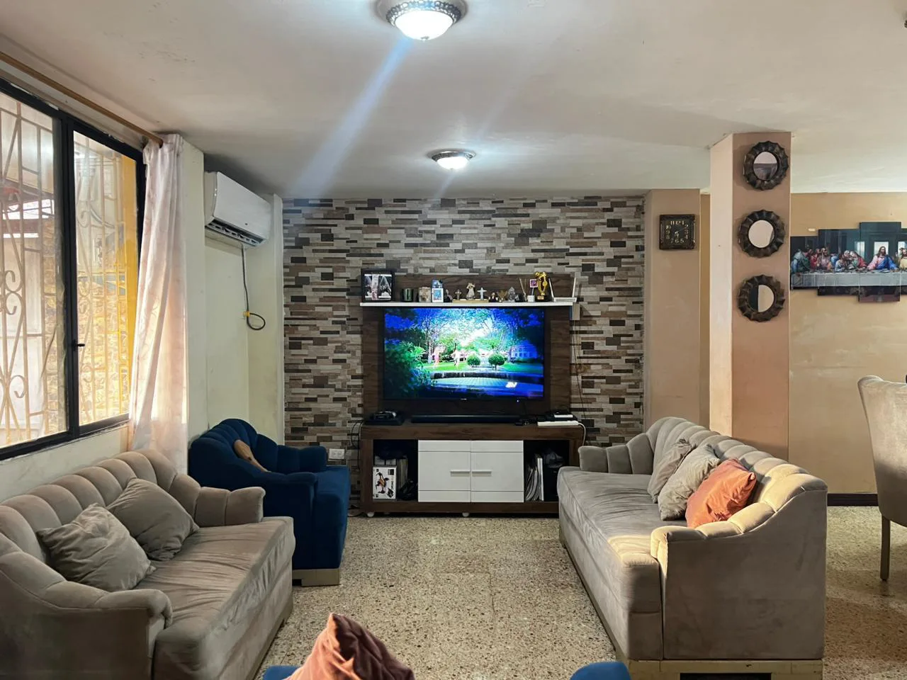 Casa en Venta en Los Esteros a media cuadra del TIA SanS
