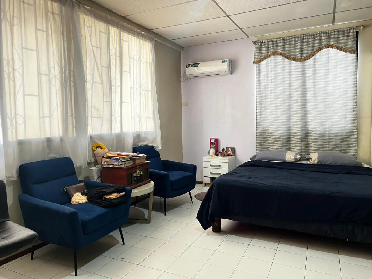 Casa en Venta en Los Esteros a media cuadra del TIA SanS