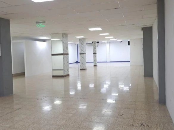 Local Comercial en Alquiler, Primero de Mayo E/ J. De Antepara y G. Moreno EliC