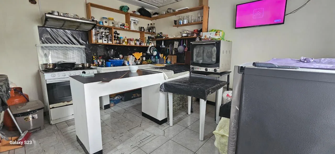 Venta, Casa Rentera, Cdla. Quisquis, cerca a la Facson VivC
