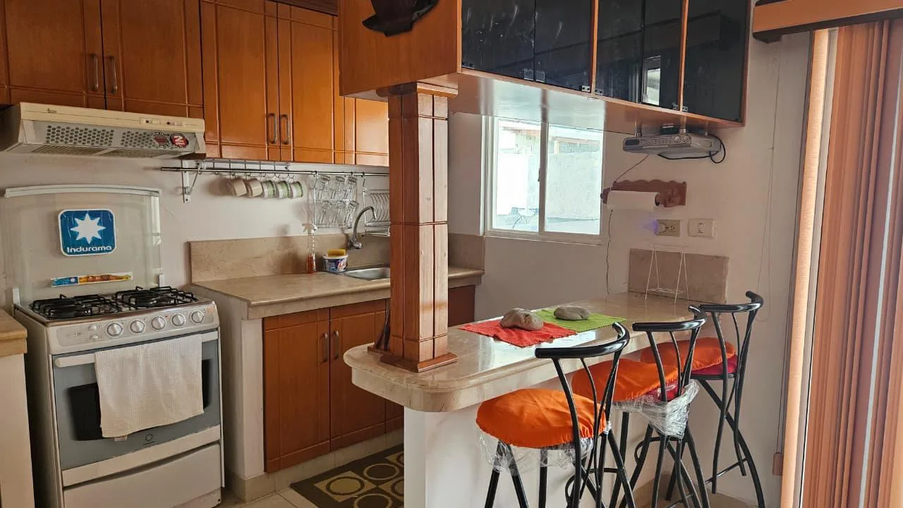 VENTA CASA URB. VILLA MARINA. RUTA SPONDYLUS.CAPAES. SANTA ELENA VivC
