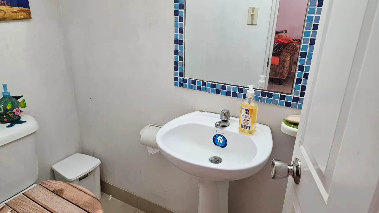 VENTA CASA URB. VILLA MARINA. RUTA SPONDYLUS.CAPAES. SANTA ELENA VivC