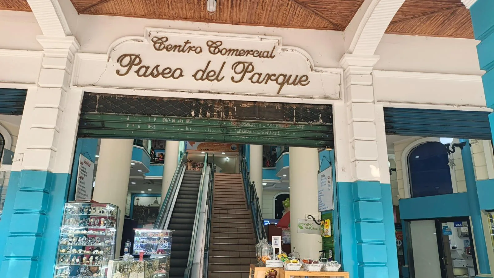 Local en Venta, Pedro Carbo y Diez de Agosto, CC Paseo del Parque PB, EliC