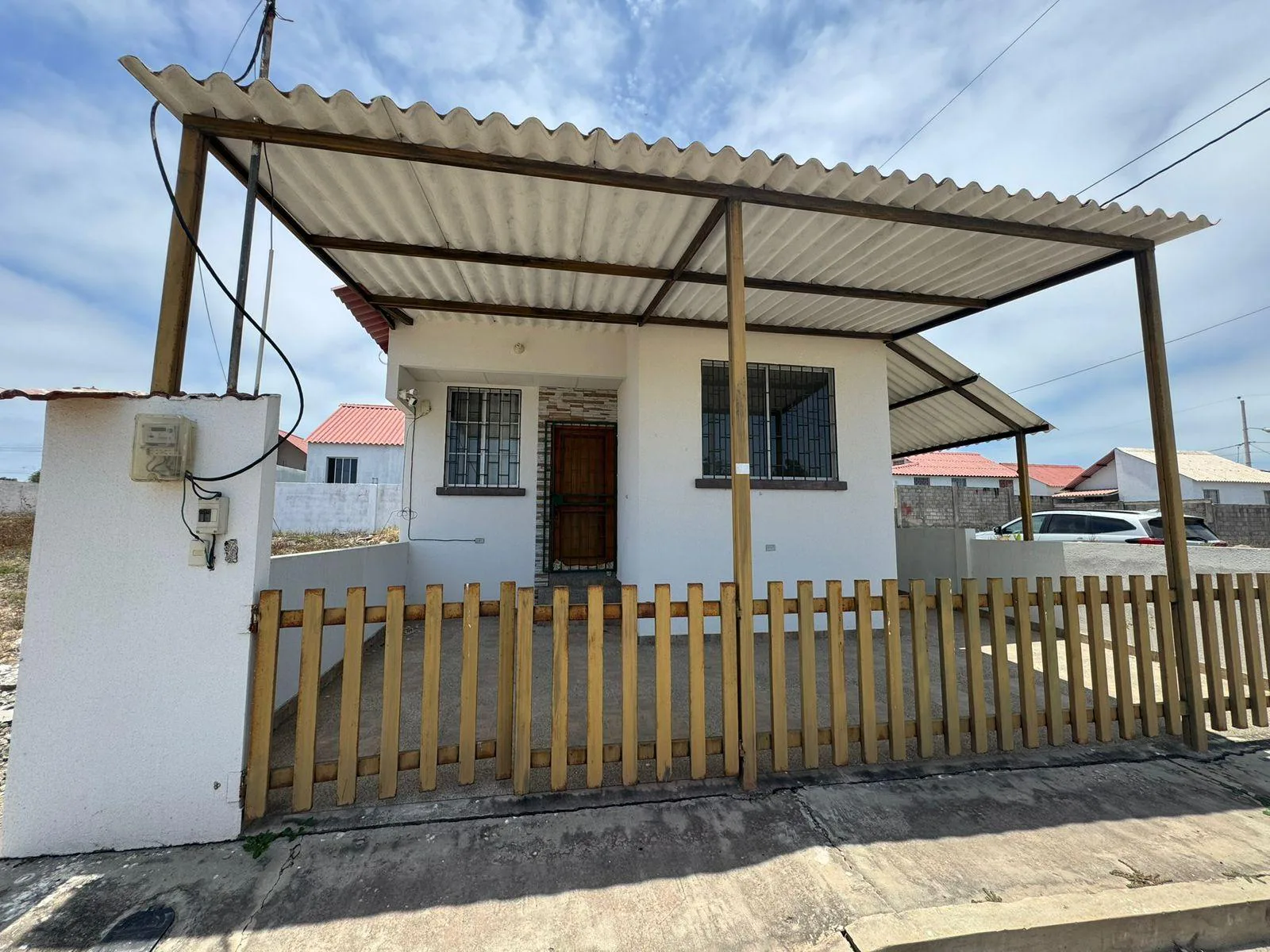 CASA EN VENTA BRISAS DE ANCON.PUNTA CARNERO. SANTA ELENA VivC