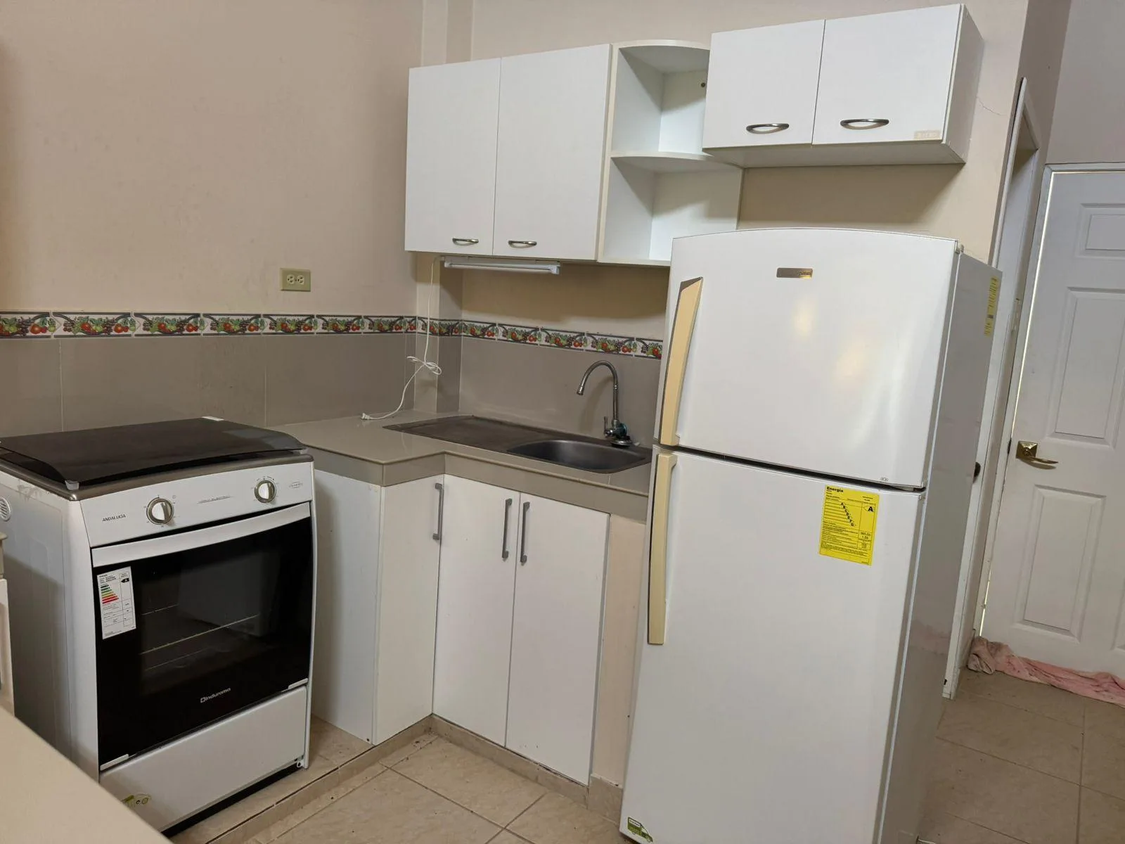 CASA EN VENTA BRISAS DE ANCON.PUNTA CARNERO. SANTA ELENA VivC
