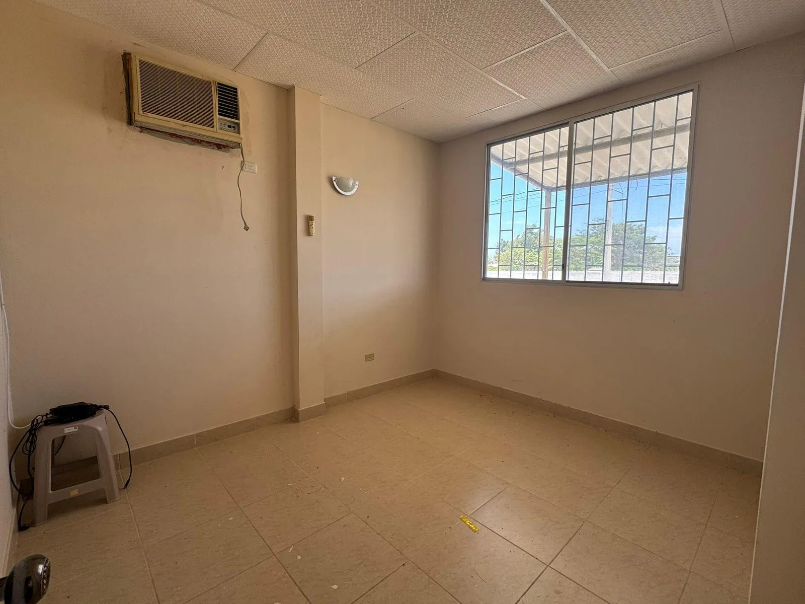 CASA EN VENTA BRISAS DE ANCON.PUNTA CARNERO. SANTA ELENA VivC