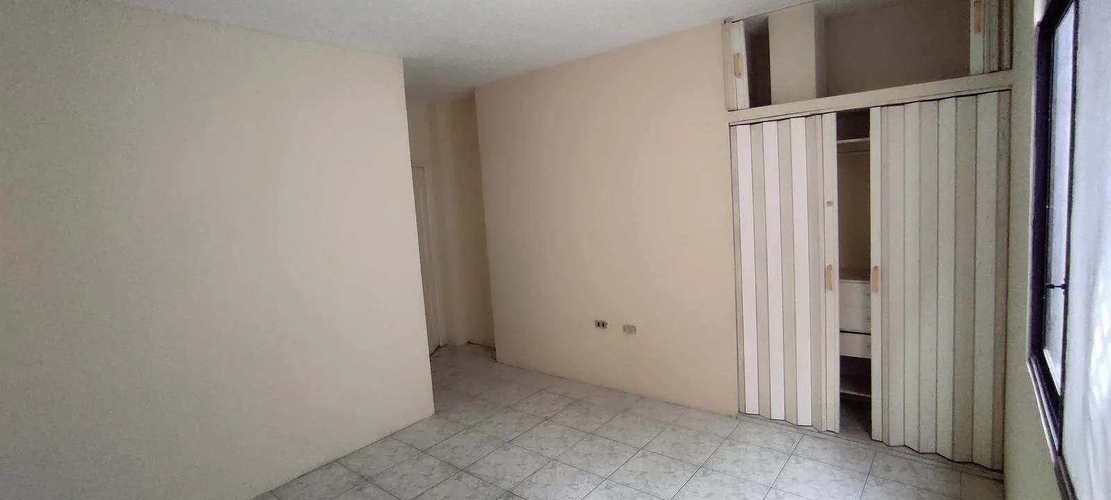 Departamento en Alquiler – Cdla. Acuarelas del Rio MonS