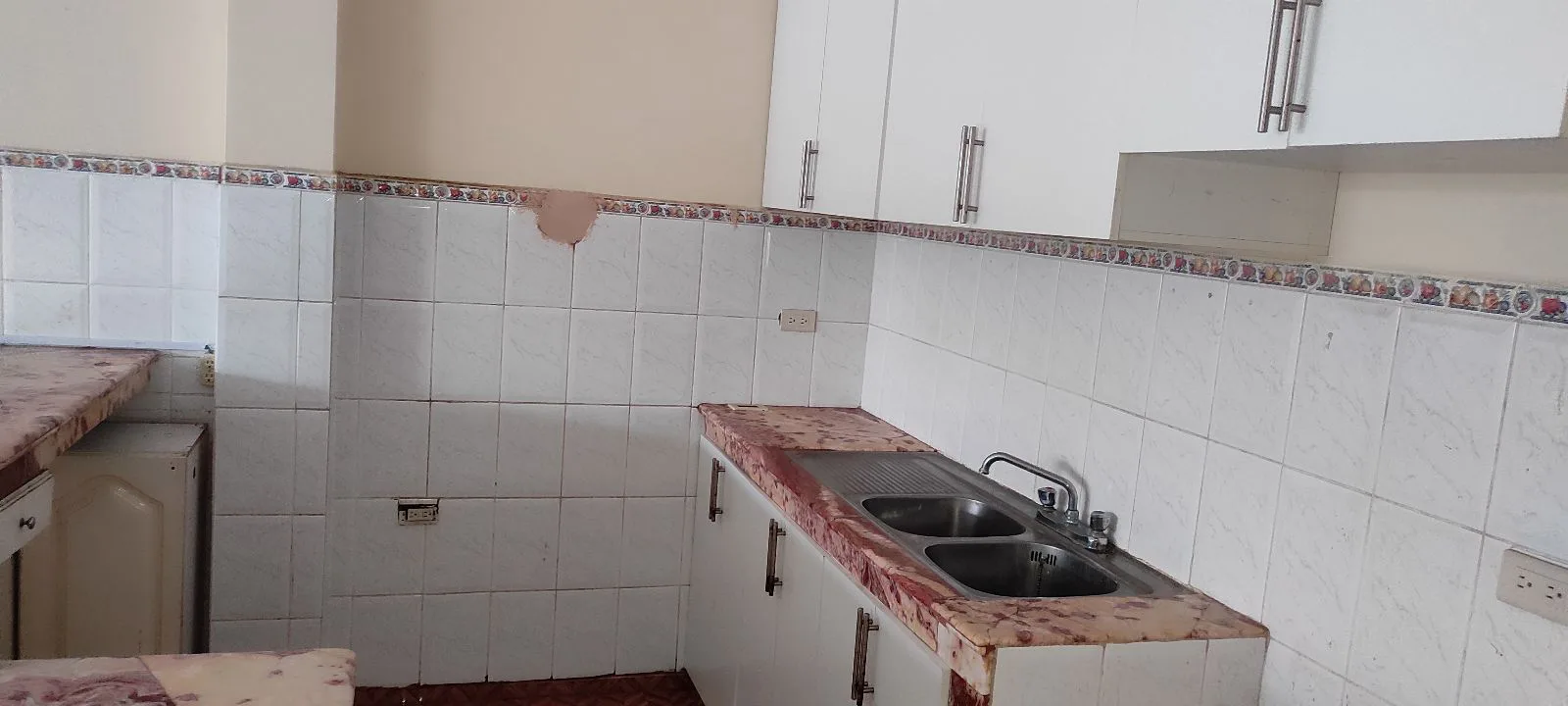 Departamento en Alquiler – Cdla. Acuarelas del Rio MonS
