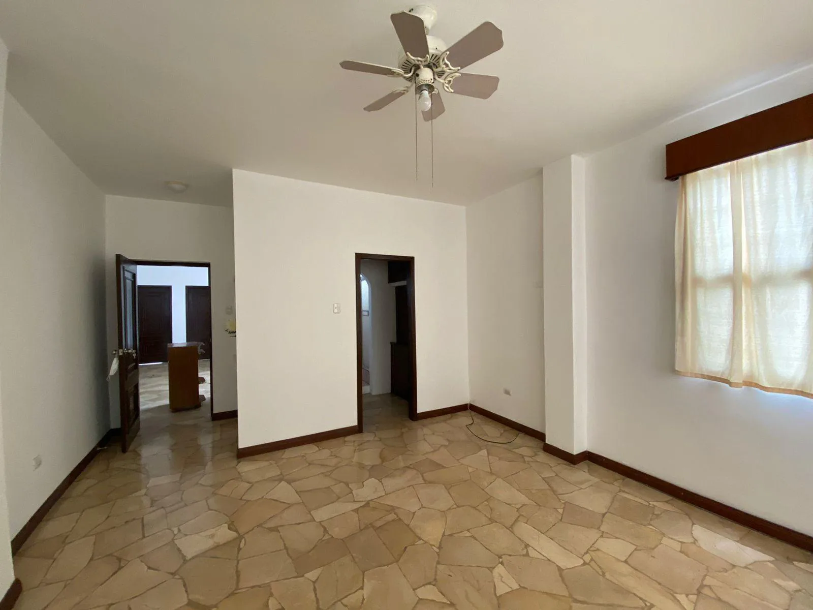 Alquiler habitación para señoritas universitarias en Bellavista VanRo
