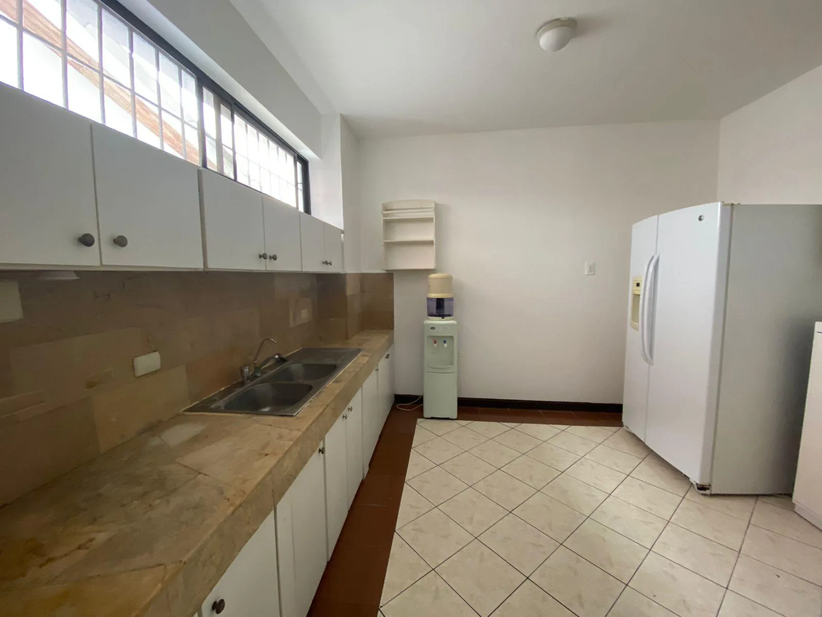 Alquiler habitación para señoritas universitarias en Bellavista VanRo