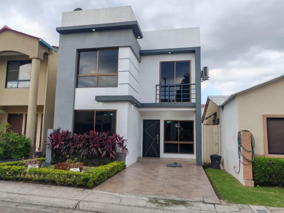 Casa en Alquiler, Urbanizacion Villa Club Etapa Kripton, DiaM