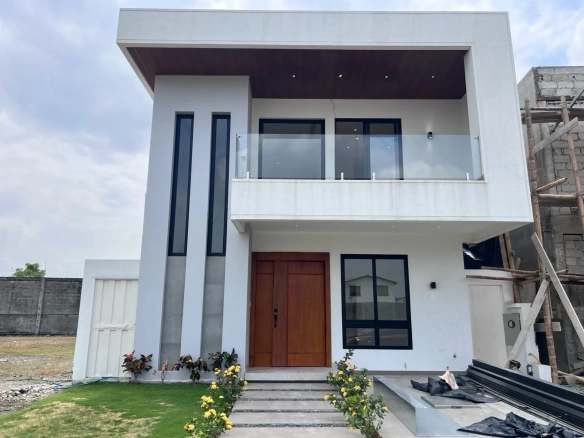 Casa en venta en ciudad celeste, Costanera AndB
