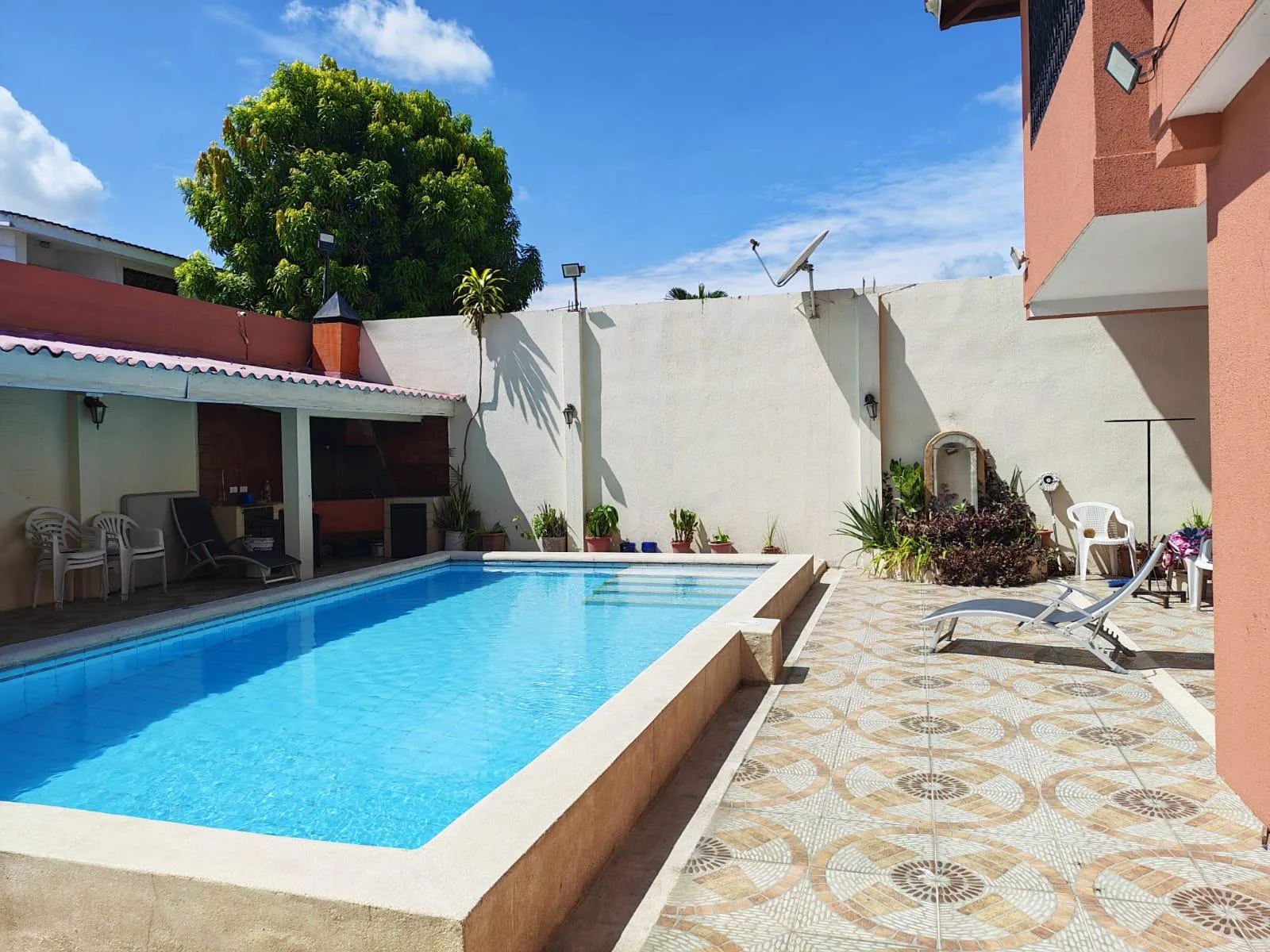 VENTA CASA URB. PUERTO AZUL. VIA A LA COSTA VivC