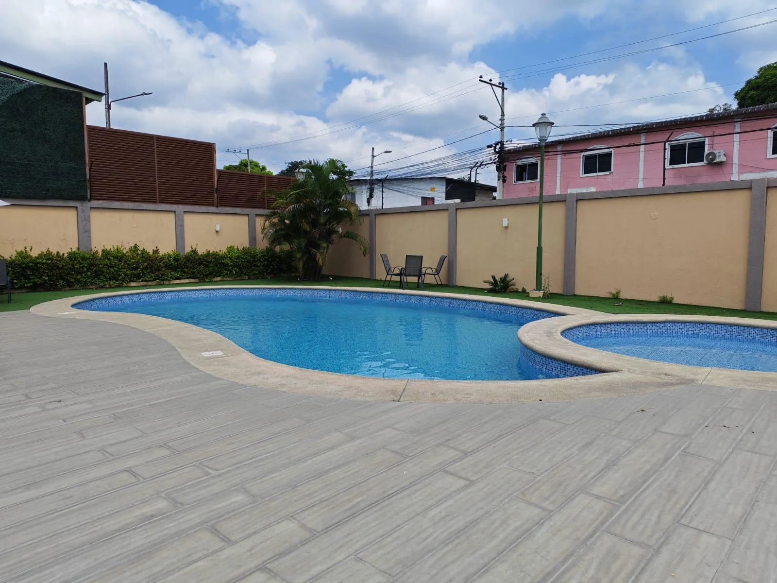 Venta Casa Urb. Bosquetto. Vía a la Costa. Chongón. VivC