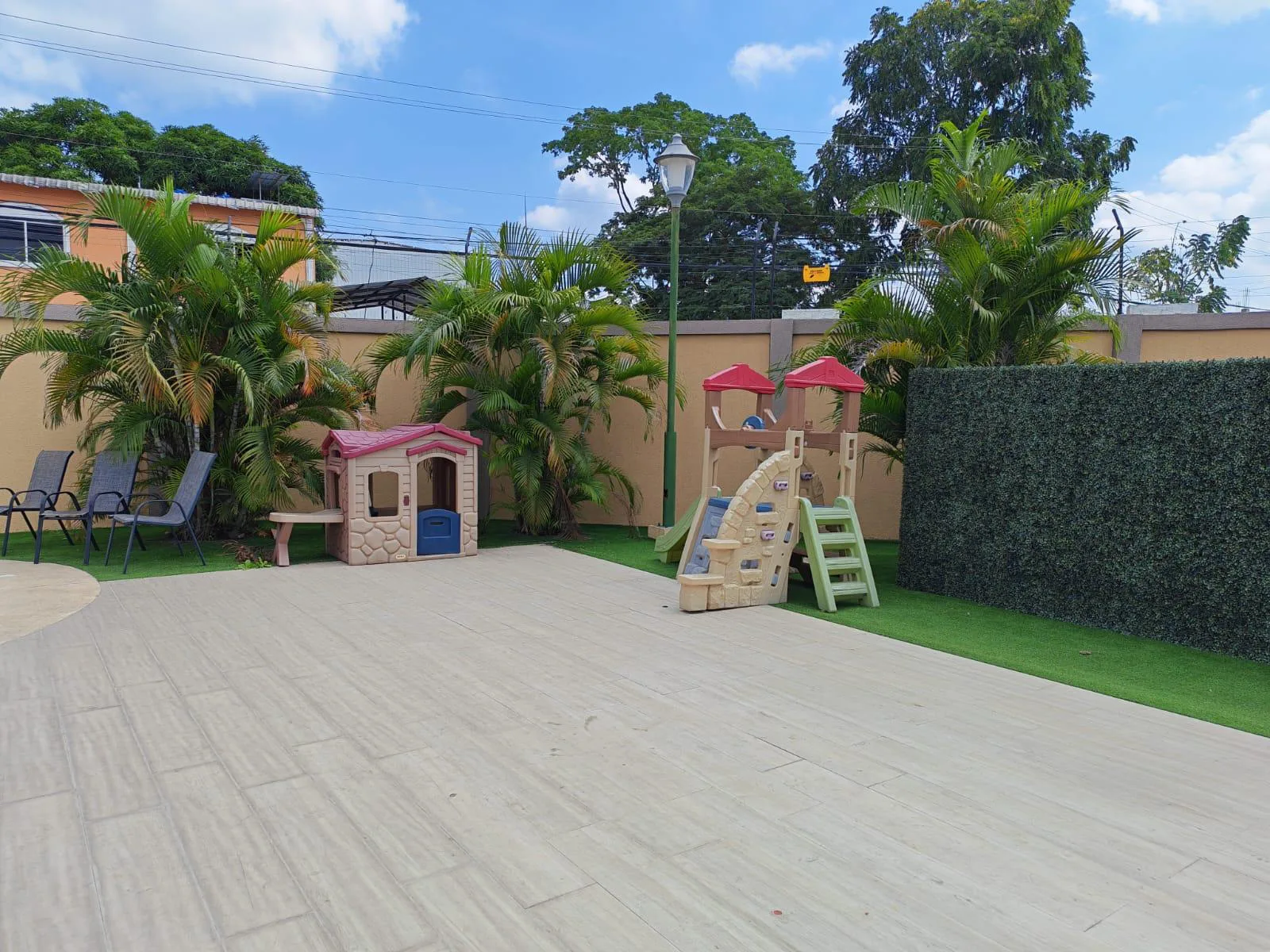 Venta Casa Urb. Bosquetto. Vía a la Costa. Chongón. VivC