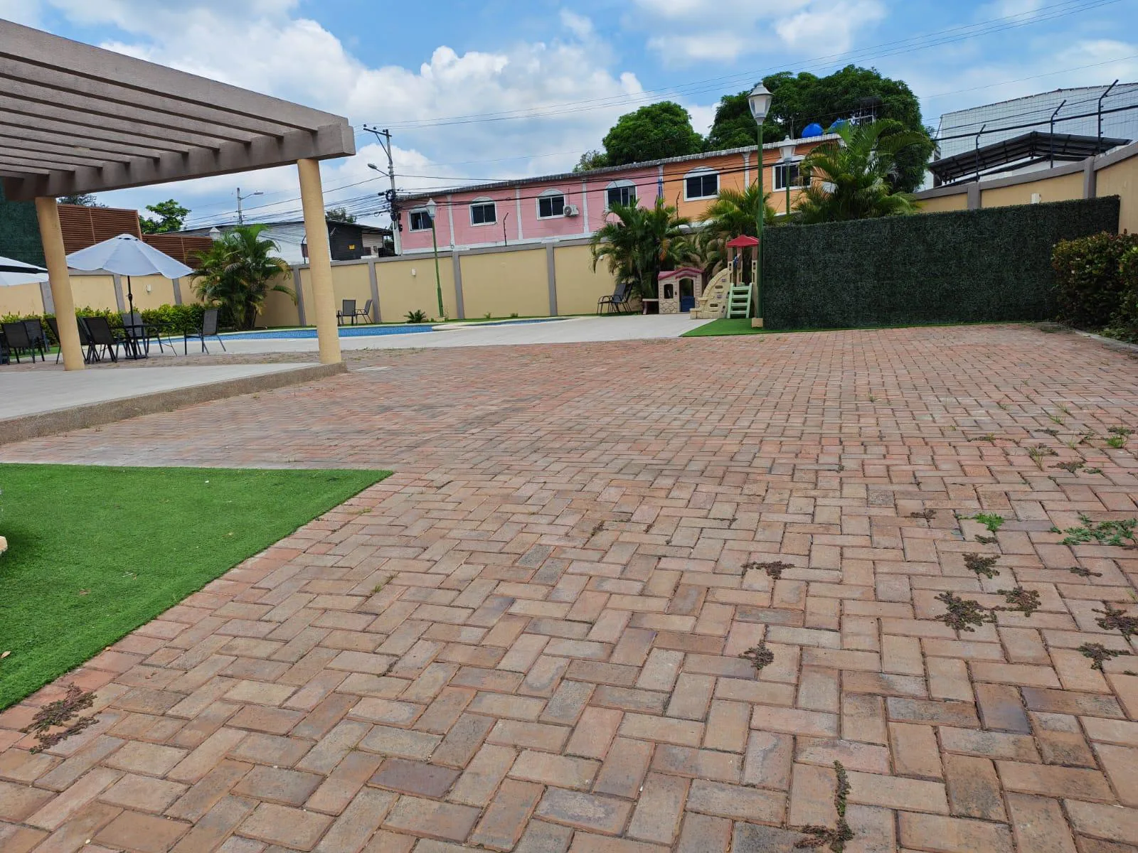Venta Casa Urb. Bosquetto. Vía a la Costa. Chongón. VivC