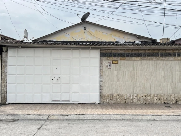 Casa en Venta en las Tejas Sur de Gye SanS