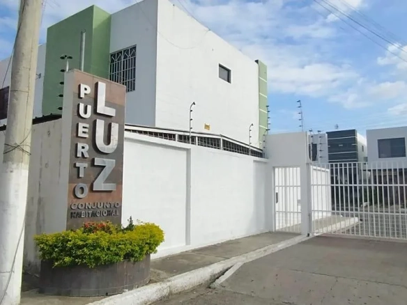 Casa en Venta en Urb. Puerto Luz, Manta VanC