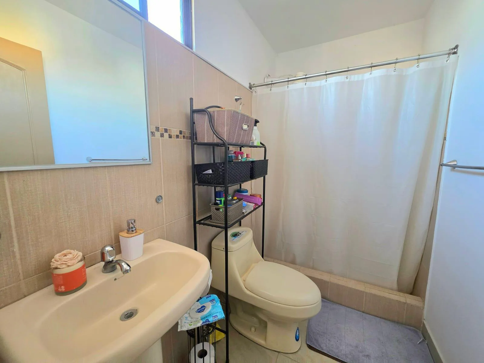 Se vende Casa en Urb. Milann, Via Salitre, AnaA