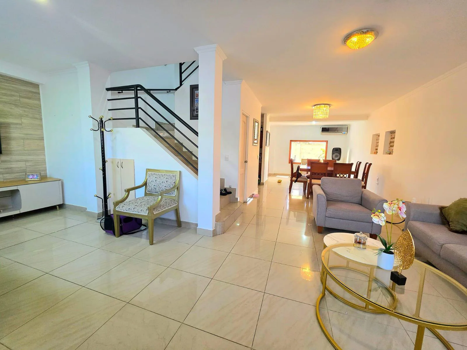 Se vende Casa en Urb. Milann, Via Salitre, AnaA
