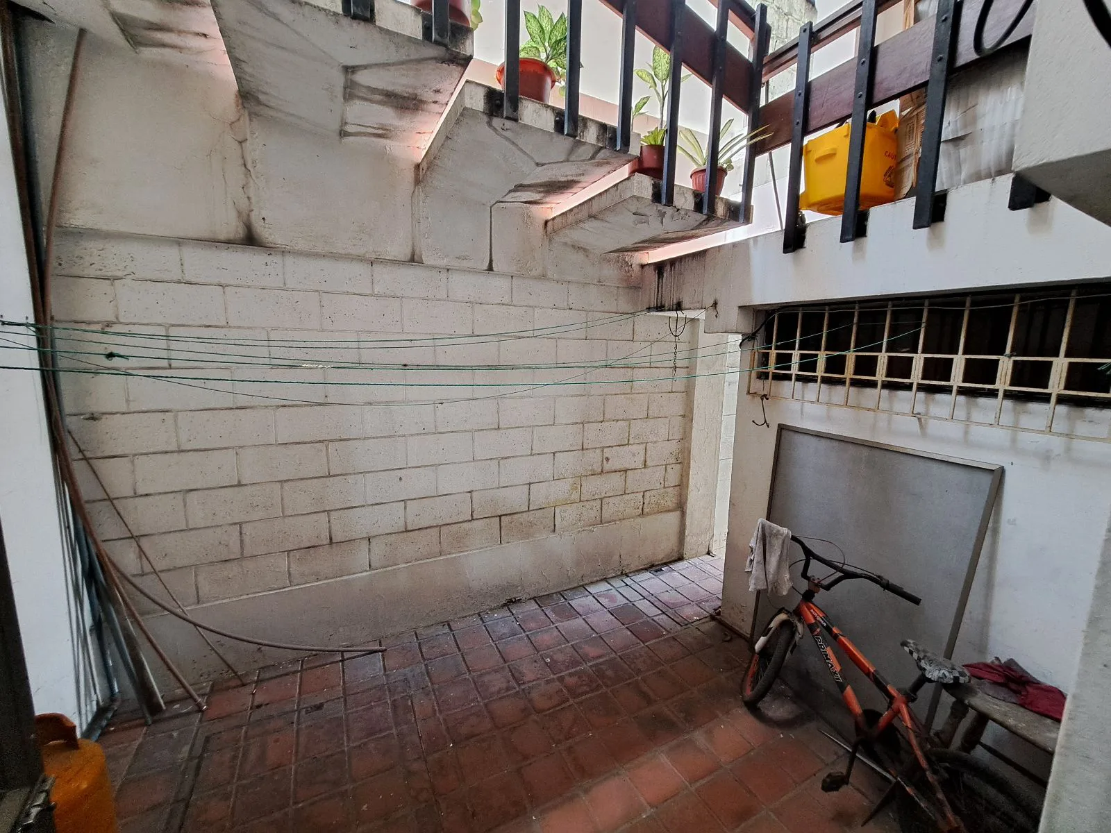 Casa en venta en Lomas de Urdesa AleR