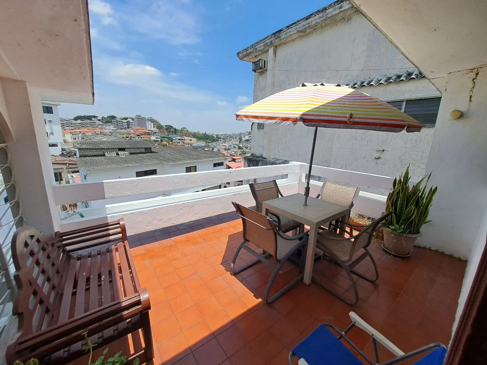 Casa en venta en Lomas de Urdesa AleR