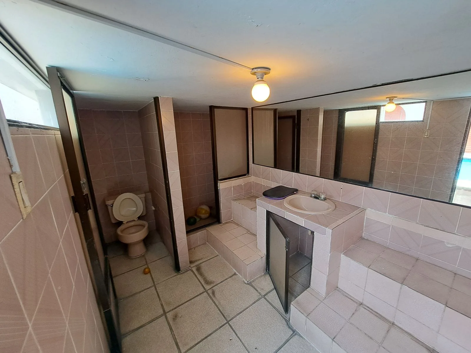Casa en venta en Lomas de Urdesa AleR
