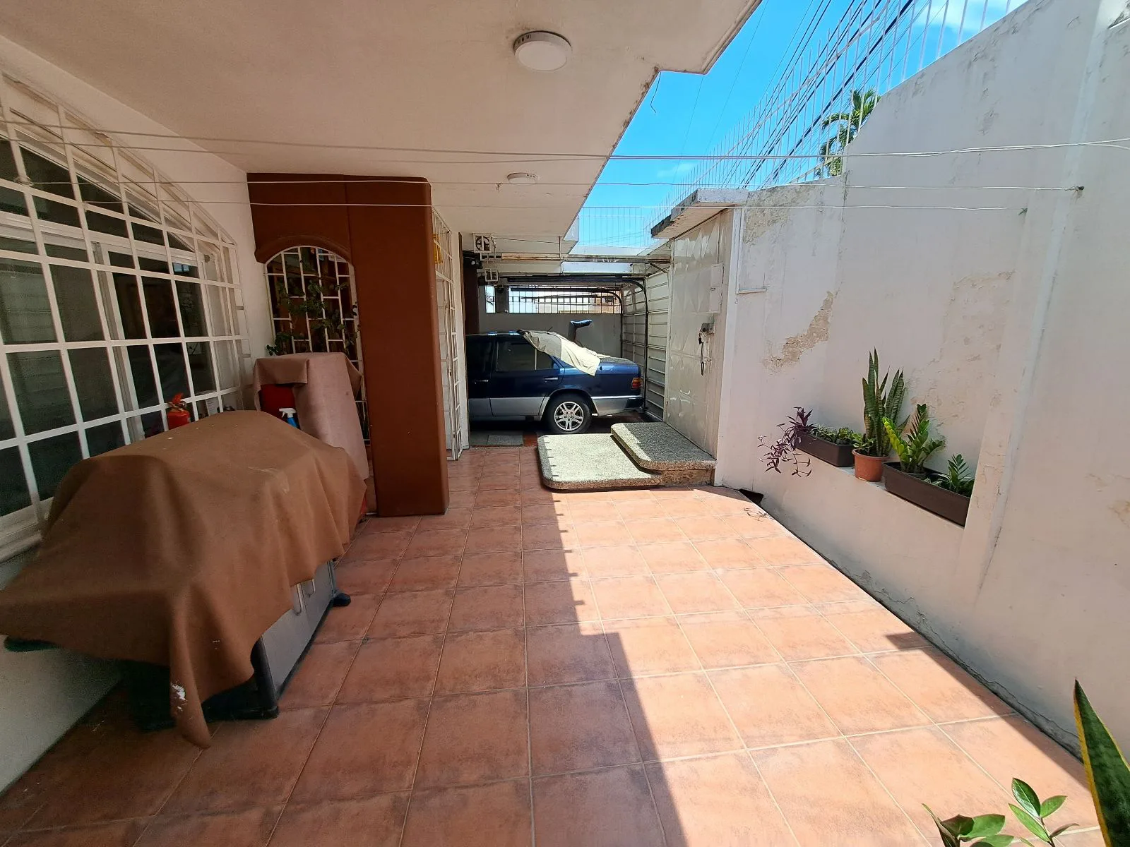 Casa en venta en Lomas de Urdesa AleR