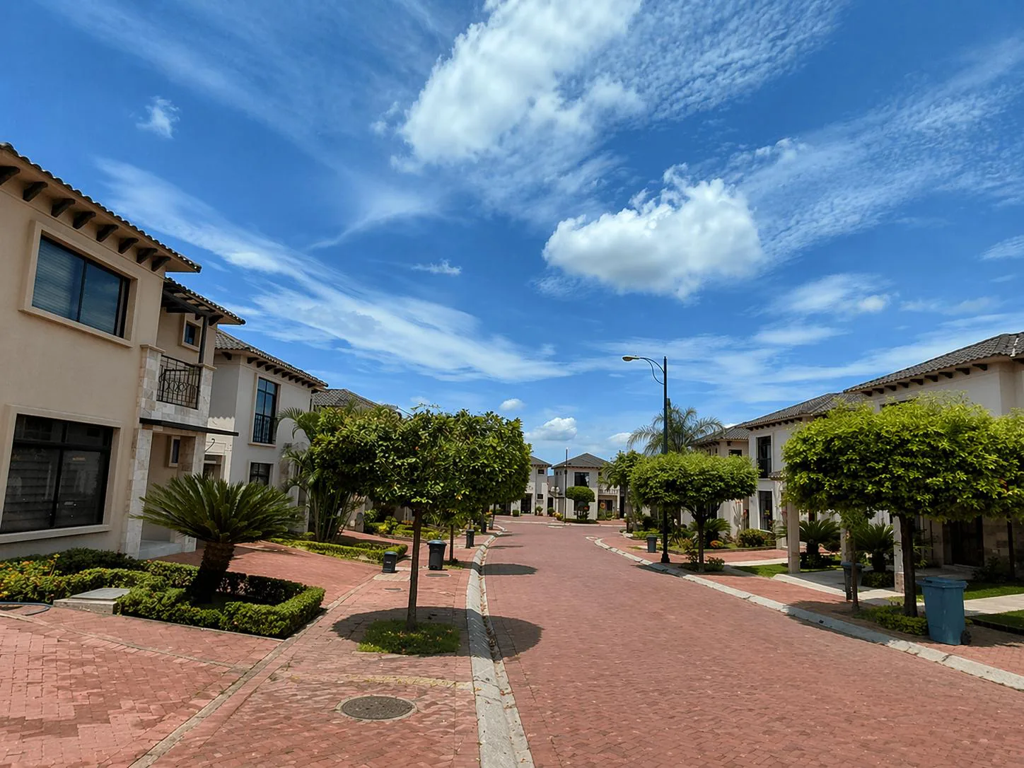 CASA EN VENTA URB BOSQUES DE LA COSTA XimO