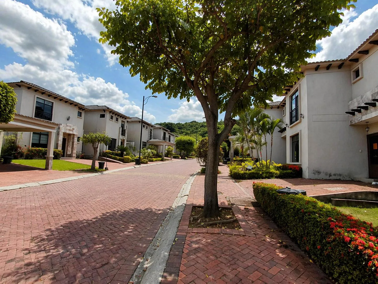CASA EN VENTA URB BOSQUES DE LA COSTA XimO