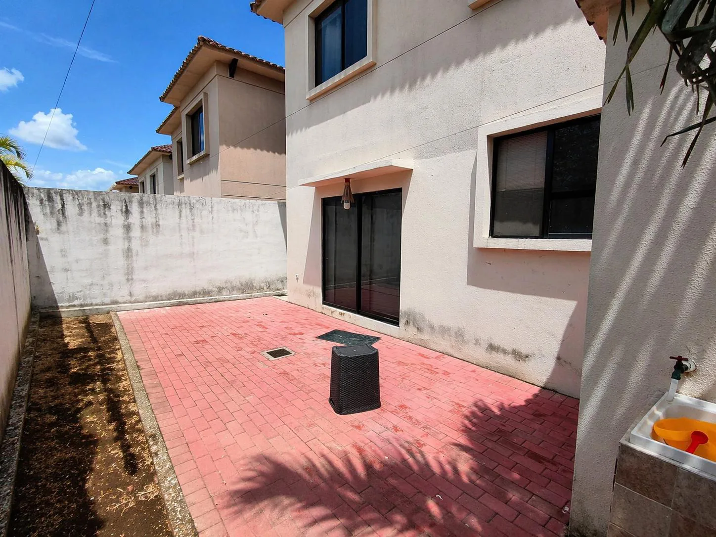 CASA EN VENTA URB BOSQUES DE LA COSTA XimO