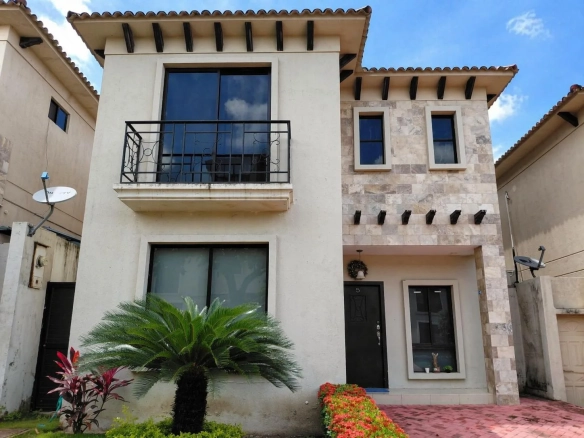 CASA EN VENTA URB BOSQUES DE LA COSTA XimO