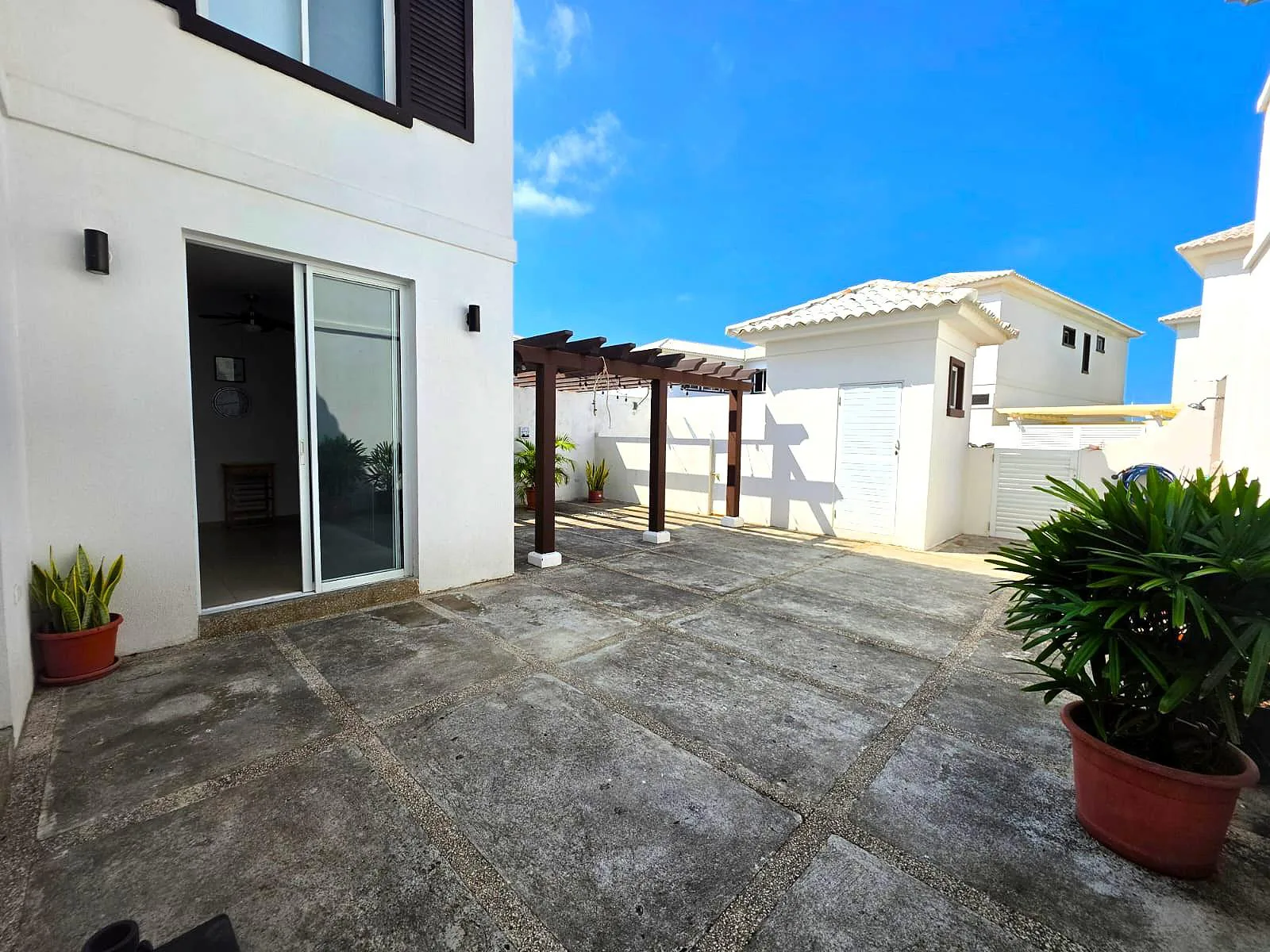 Se vende Casa en Bahia Muyuyo Playas km 16.5 Via Data