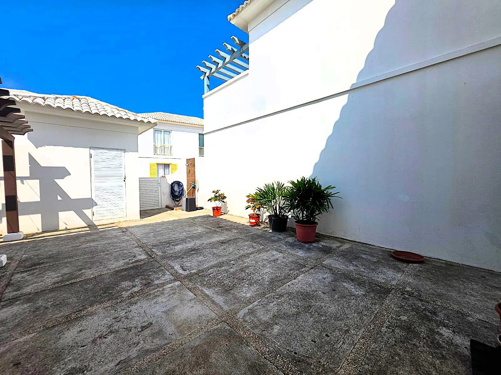 Se vende Casa en Bahia Muyuyo Playas km 16.5 Via Data