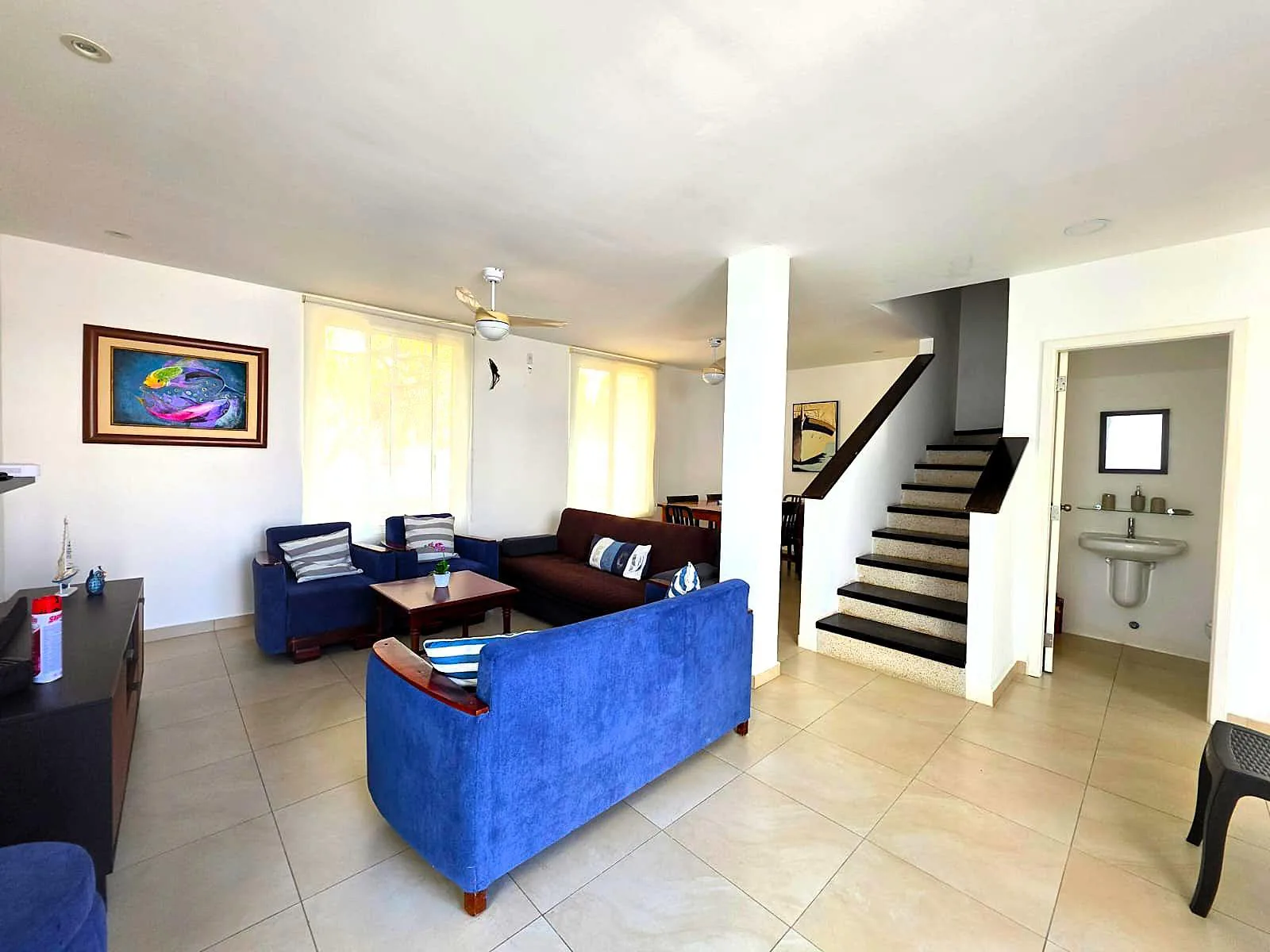 Se vende Casa en Bahia Muyuyo Playas km 16.5 Via Data